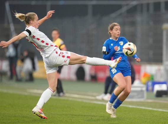 Celina Degen 1 FC Koeln, 5 vs Anna Margraf FC Carl Zeiss Jena, 18 GER, 1 FC Koeln vs FC Carl Zeiss Jena, Football, Google Pixel Womens Bundesliga, Matchday 18, Season 2024 2025, 28 03 2025 DFL REGULATES PROHIBIT ANY USE OF PHOTOGRAPHS AS IMAGE SEQUENCES AND OR QUASI VIDEO GER, 1 FC Koeln vs FC Carl Zeiss Jena, Football, Google Pixel Womens Bundesliga, Matchday 18, Season 2024 2025, 28 03 2025 Koeln Copyright: xEibner-Pressefoto ScottxColemanx EP_SCN