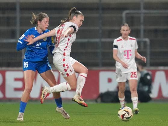 Lisa Gora FC Carl Zeiss Jena, 16 vs Alena Bienz 1 FC Koeln, 11 GER, 1 FC Koeln vs FC Carl Zeiss Jena, Soccer, Google Pixel Womens Bundesliga, Matchday 18, Season 2024 2025, 28 03 2025 DFL REGULATES PROHIBIT ANY USE OF PHOTOGRAPHS AS IMAGE SEQUENCES AND OR QUASI VIDEO GER, 1 FC Koeln vs FC Carl Zeiss Jena, Football, Google Pixel Womens Bundesliga, Matchday 18, Season 2024 2025, 28 03 2025 Koeln Copyright: xEibner-Pressefoto ScottxColemanx EP_SCN