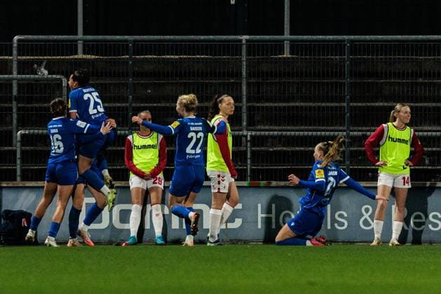 Google Pixel Womens Bundesliga, 1 FC Köln FC Carl Zeiss Jena 28 03 2025 Cheering for 0 1 by Melina Laura Reuter FC Carl Zeiss Jena, 7 Google Pixel Womens Bundesliga, 1 FC Köln FC Carl Zeiss Jena, Köln, Franz Kremer Stadion am 28 03 2025 DFB REGULATIONS PROHIBIT ANY USE OF PHOTOGRAPHS AS IMAGE SEQUENCES AND OR QUASI VIDEO Copyright: xBEAUTIFULxSPORTS Wunderlx