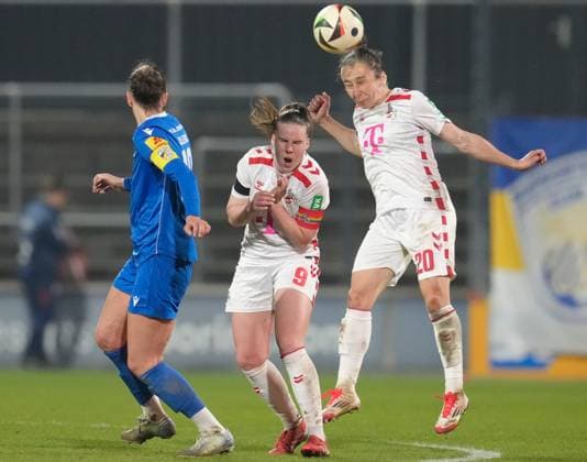 Merza Julevic FC Carl Zeiss Jena, 10 vs Adriana Achcinska 1 FC Koeln, 9 and Sylwia Matysik 1 FC Koeln, 20 GER, 1 FC Koeln vs FC Carl Zeiss Jena, Football, Google Pixel Womens Bundesliga, Matchday 18, Season 2024 2025, 28 03 2025 DFL REGULATES PROHIBIT ANY USE OF PHOTOGRAPHS AS IMAGE SEQUENCES AND OR QUASI VIDEO GER, 1 FC Koeln vs FC Carl Zeiss Jena, Football, Google Pixel Womens Bundesliga, Matchday 18, Season 2024 2025, 28 03 2025 Koeln Copyright: xEibner-Pressefoto ScottxColemanx EP_SCN