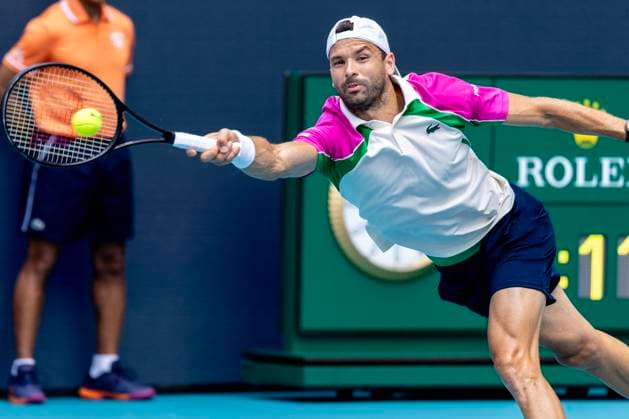Novak Djokovic from Serbia vs Grigor Dimitrov from Bulgaria in the first mens semifinal match on the stadium court at the Miami Open in the Hard Rock Stadium in Miami Gardens, Florida, on Friday, March 28, 2025. Djokovic defeated Dimitrov 6-2,6-3.  MIA2025032810111 GARYxIxROTHSTEIN