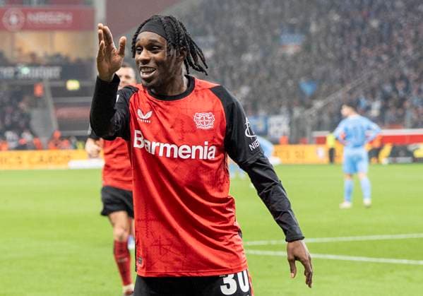 Jeremie Frimpong Bayer 04 Leverkusen, 30 dances after Amine Adlis goal Bayer 04 Leverkusen, 21 28 03 2025, Bayer Leverkusen VfL Bochum, Football, Bundesliga, GER, Leverkusen, BayArena, Season 24 25, 27 Matchday DFL regulations prohibit any use of photographs as image sequences and or quasi video Copyright: HMBxMedia xMarcoxBader