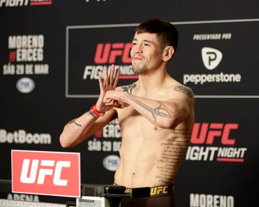 March 28, 2025, Mexico City, Mexico, MEX: poses on the scale during official weigh-ins for UFC Fight Night Mexico City at the InternContinental Mexico City hotel in Mexico City, MX. Mexico City MEX - ZUMAs346 20250328_zsp_s346_009 Copyright: xAlejandroxSalazarx