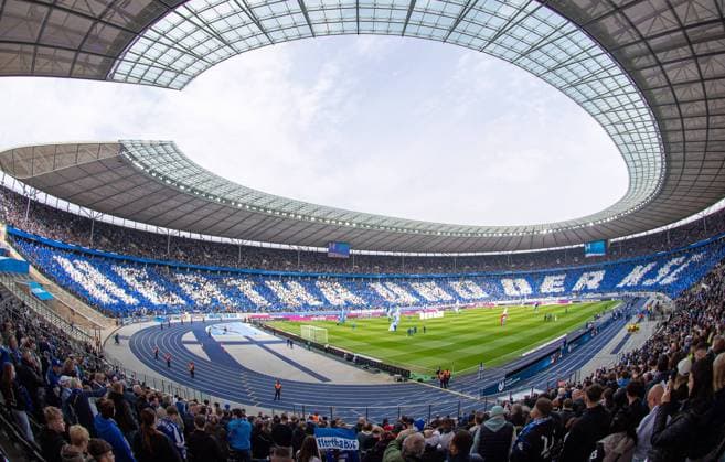 Soccer, Men, Season 2024 2025, 2 Bundesliga 27 Matchday , Hertha BSC Karlsruher SC, Fans of Hertha and Karlsruhe with joint choreography Hertha and KSC, 29 03 2025, Copyright: xSebastianxRäppold MatthiasxKochx