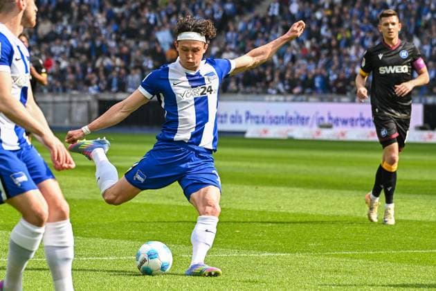 Soccer 2 Bundesliga, Hertha BSC Berlin Karlsruher SC 29 03 2025, xdanx, Soccer 2 Bundesliga, Hertha BSC Berlin Karlsruher SC v l Goal shot to 1 0 by Fabian Reese Hertha BSC DFL DFB REGULATIONS PROHIBIT ANY USE OF PHOTOGRAPHS as IMAGE SEQUENCES and or QUASI VIDEO Daniel Lakomski Mix1Press Berlin Olympiastadion Berlin Germany DEU Copyright: xDanielxLakomskix