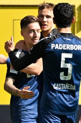 Paderborn, Home Deluxe Arena, 29 03 25, GER, Herren, 2 Bundesliga, Saison 2024 2025, SC Paderborn 07 1 FC Koeln Bild Marvin MEHLEM Paderborn jubilates after his goal for 1 0 DFL regulations prohibit any use of photographs as image sequences and or quasi video NRW Germany