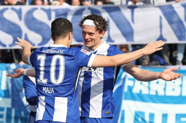 29 03 2025, xtgx, Fußball 2 Bundesliga, Hertha BSC Berlin Karlsruher SC emspor, v l Fabian Reese Hertha, 11 Jubel, Torjubel, jubelt ueber das Tor, celebrate the goal, celebration DFL DFB REGULATIONS PROHIBIT ANY USE OF PHOTOGRAPHS as IMAGE SEQUENCES and or QUASI VIDEO Berlin