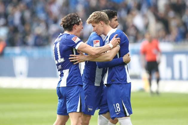 29 03 2025, xtgx, Fußball 2 Bundesliga, Hertha BSC Berlin Karlsruher SC emspor, v l Luca Schuler Hertha, 18 Jubel, Torjubel, jubelt ueber das Tor, celebrate the goal, celebration DFL DFB REGULATIONS PROHIBIT ANY USE OF PHOTOGRAPHS as IMAGE SEQUENCES and or QUASI VIDEO Berlin