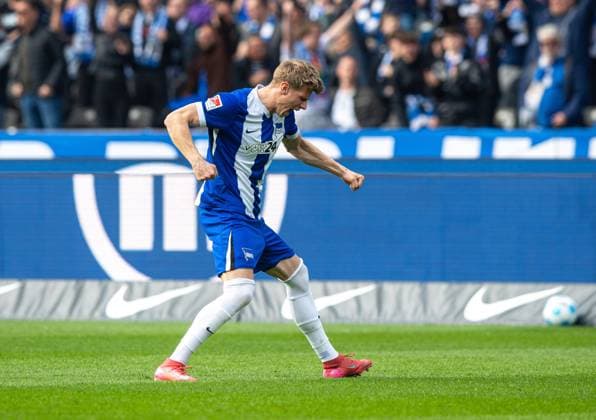 Soccer, Men, Season 2024 2025, 2 Bundesliga 27 Matchday , Hertha BSC Karlsruher SC, Luca Schuler Hertha BSC , Celebration after goal to 3 1, 29 03 2025, Copyright: xSebastianxRäppold MatthiasxKochx