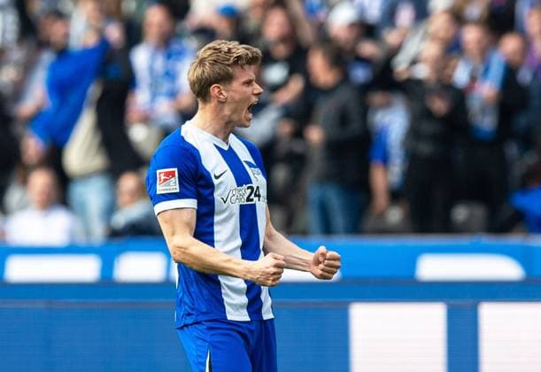 Soccer, Men, Season 2024 2025, 2 Bundesliga 27 Matchday , Hertha BSC Karlsruher SC, Luca Schuler Hertha BSC , Celebration after goal to 3 1, 29 03 2025, Copyright: xSebastianxRäppold MatthiasxKochx