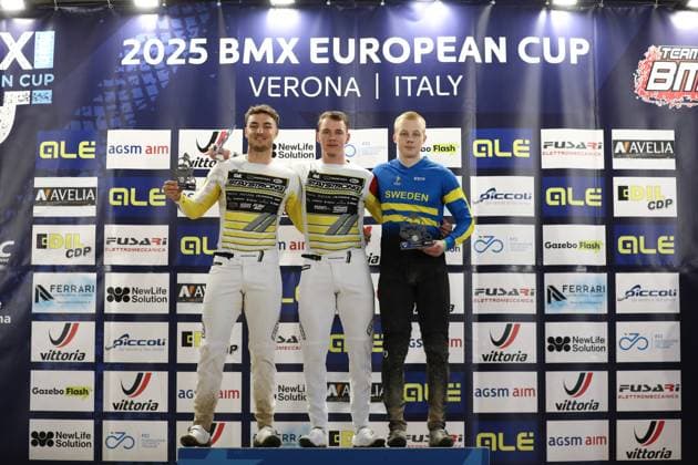 Radsport, BMX, UEC European Cup in Verona - Siegerehrung March 29, 2025, Verona, Veneto, Italy: VINCENT MOLEN of Sweden (left), CASPER PIPERS of Netherlands (center) and JULIAN BIJSTERBOSCH of Netherlands (right) are the second, first and third in the Men Under 23 of the UEC BMX European Cup Round 1 in Verona, Italy Verona Italy - ZUMAc179 20250329_zep_c179_028 Copyright: xMickaelxChavetx
