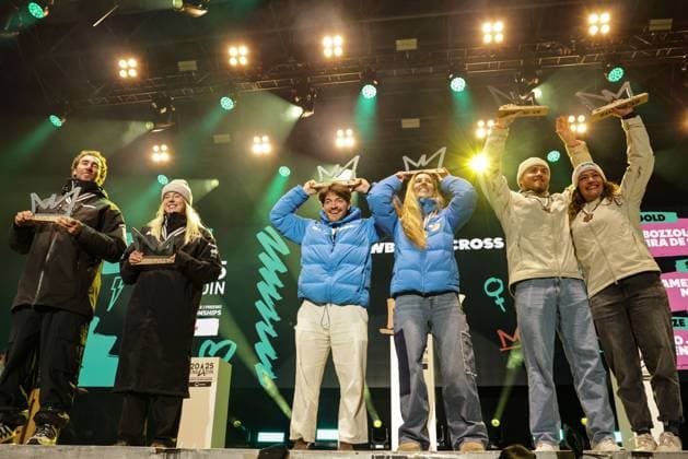 FREE STYLE, SNOWBOARD - FIS SX and SB WC Engadin 2025 SANKT MORITZ,SWITZERLAND,29.MAR.25 - SNOWBOARD - FIS Freestyle Ski and Snowboard World Championships, Champions Celebration, award ceremony, Snowboard Cross, mixed team. Image shows Cameron Bolton, Mia Clift (AUS), Loan Bozzolo, Julia Pereira de Sousa (FRA) Valerio Jud and Sina Siegenthaler (SUI). Keywords: trophy. GEPAxpictures xMatthiasxTrinkl