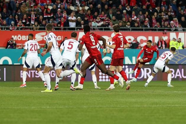 29 03 2025, xrekx, Soccer 2 Bundesliga, 1 FC Kaiserslautern Fortuna Duesseldorf v l Goal shot Kenny Prince Redondo 1 FC Kaiserslautern DFL DFB REGULATIONS PROHIBIT ANY USE OF PHOTOGRAPHS as IMAGE SEQUENCES and or QUASI VIDEO Kaiserslautern
