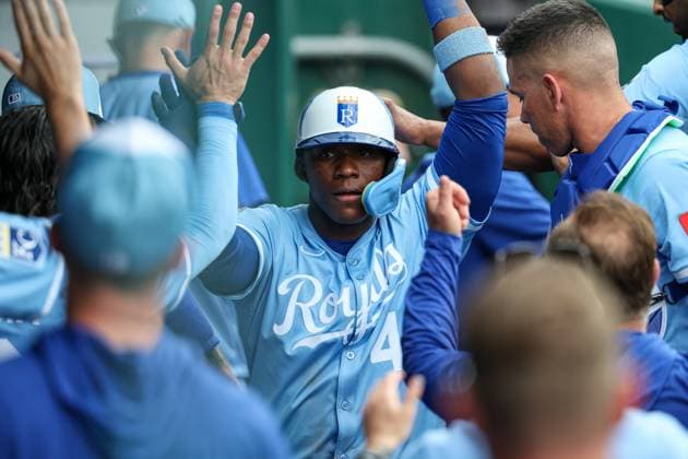 MLB, Baseball Herren, USA 2025: Guardians Vs Royals MAR 29 March 29, 2025: Kansas City Royals outfielder Dairon Blanco (44) celebrates scoring a run with teammates on an RBI double from Kansas City Royals shortstop Bobby Witt Jr. (7), not shown, during the seventh inning of an MLB baseball game against the Cleveland Guardians at Kauffman Stadium in Kansas City, MO. David Smith CSM (Credit Image: Â David Smith Cal Media) Kansas City Mo United States of America EDITORIAL USE ONLY Copyright: xx ZUMA-20250329_zma_c04_127.jpg DavidxSmithx csmphotothree370369