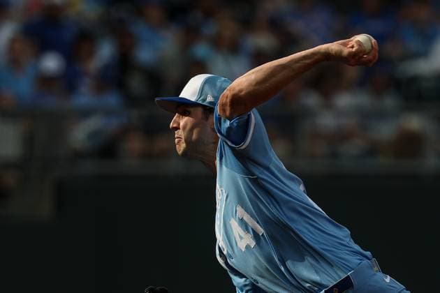 MLB, Baseball Herren, USA 2025: Guardians Vs Royals MAR 29 March 29, 2025: Kansas City Royals relief pitcher Daniel Lynch IV (41) pitches against the Cleveland Guardians during the seventh inning of an MLB baseball game at Kauffman Stadium in Kansas City, MO. David Smith CSM (Credit Image: Â David Smith Cal Media) Kansas City Mo United States of America EDITORIAL USE ONLY Copyright: xx ZUMA-20250329_zma_c04_123.jpg DavidxSmithx csmphotothree370373