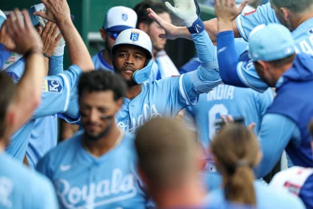 MLB, Baseball Herren, USA 2025: Guardians Vs Royals MAR 29 March 29, 2025: Kansas City Royals third baseman Maikel Garcia (11) celebrates his home run with teammates during the seventh inning of an MLB baseball game against the Cleveland Guardians at Kauffman Stadium in Kansas City, MO. David Smith CSM (Credit Image: Â David Smith Cal Media) Kansas City Mo United States of America EDITORIAL USE ONLY Copyright: xx ZUMA-20250329_zma_c04_161.jpg DavidxSmithx csmphotothree370383