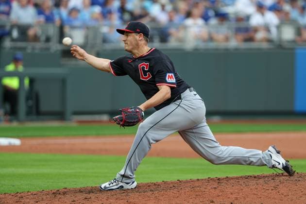 MLB, Baseball Herren, USA 2025: Guardians Vs Royals MAR 29 March 29, 2025: Cleveland Guardians relief pitcher Paul Sewald (34) pitches against the Kansas City Royals during the seventh inning of an MLB baseball game at Kauffman Stadium in Kansas City, MO. David Smith CSM (Credit Image: Â David Smith Cal Media) Kansas City Mo United States of America EDITORIAL USE ONLY Copyright: xx ZUMA-20250329_zma_c04_141.jpg DavidxSmithx csmphotothree370403
