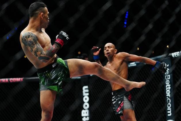 UFC Fight Night - Moreno vs Erceg MEXICO CITY, MEXICO - MARCH 29: Ronaldo Rodriguez and Kevin Borjas meet in the octagon for a 3-round bout at UFC Fight Night - Moreno vs Erceg at Arena CDMX on March 29, 2025 in Mexico City, Mexico (Photo by Louis Grasse PxImages) Mexico City, Mexico Arena CDMX LAS VEGAS, NV United States Copyright: xLouisxGrassex