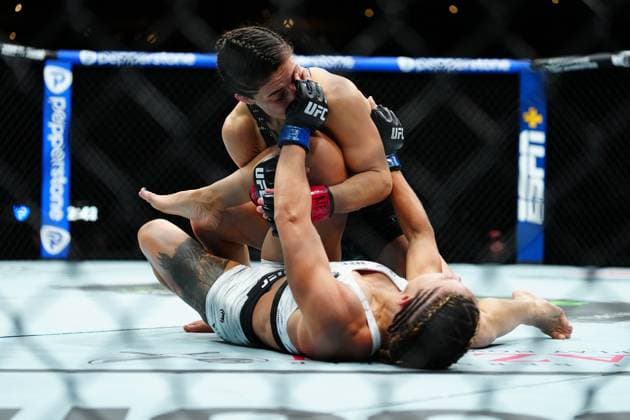 UFC Fight Night - Moreno vs Erceg MEXICO CITY, MEXICO - MARCH 29: Loopy Godinez and Julia Polastri meet in the octagon for a 3-round bout at UFC Fight Night - Moreno vs Erceg at Arena CDMX on March 29, 2025 in Mexico City, Mexico (Photo by Louis Grasse PxImages) Mexico City, Mexico Arena CDMX LAS VEGAS, NV United States Copyright: xLouisxGrassex