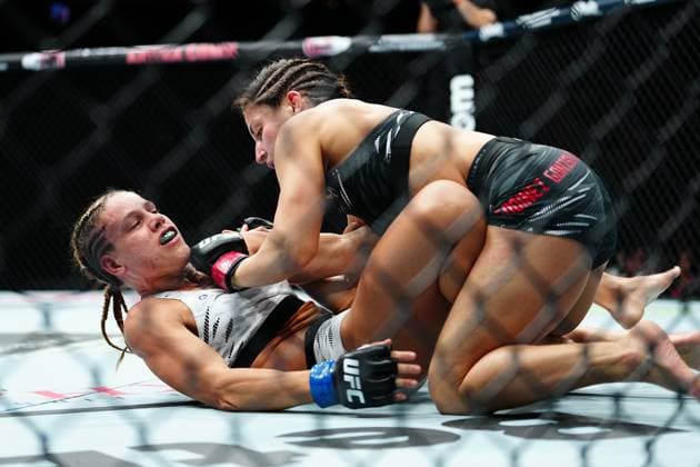 March 29, 2025, Mexico City, Mexico, Las Vegas, Nv, United States: Loopy Godinez and Julia Polastri meet in the octagon for a 3-round bout at UFC Fight Night - Moreno vs Erceg at Arena CDMX on March 29, 2025 in Mexico City, Mexico ( PxImages) Mexico City, Mexico United States - ZUMAp175 20250329_zsa_p175_333 Copyright: xLouisxGrassex