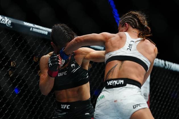 March 29, 2025, Mexico City, Mexico, Las Vegas, Nv, United States: Loopy Godinez and Julia Polastri meet in the octagon for a 3-round bout at UFC Fight Night - Moreno vs Erceg at Arena CDMX on March 29, 2025 in Mexico City, Mexico ( PxImages) Mexico City, Mexico United States - ZUMAp175 20250329_zsa_p175_170 Copyright: xLouisxGrassex