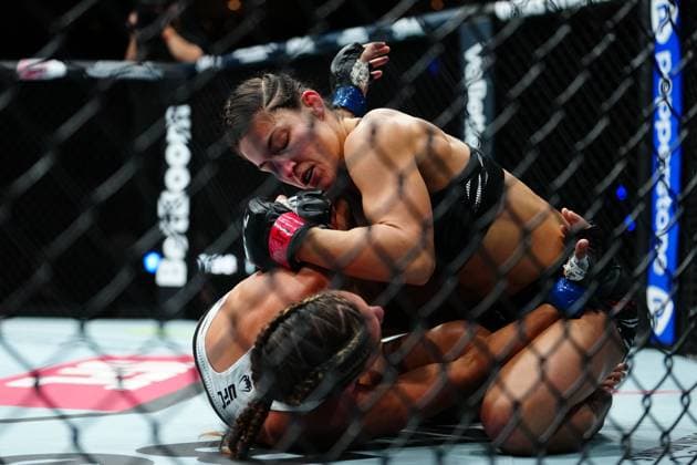 March 29, 2025, Mexico City, Mexico, Las Vegas, Nv, United States: Loopy Godinez and Julia Polastri meet in the octagon for a 3-round bout at UFC Fight Night - Moreno vs Erceg at Arena CDMX on March 29, 2025 in Mexico City, Mexico ( PxImages) Mexico City, Mexico United States - ZUMAp175 20250329_zsa_p175_280 Copyright: xLouisxGrassex