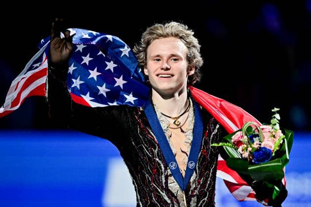 Bilder des Jahres 2025, Sport 03 März Sport Themen der Woche KW13 Sport Bilder des Tages Men Awards, Ilia MALININ (USA) first place, during Victory Ceremony, at the ISU World Figure skating, Eiskunstlauf Championships 2025, at TD Garden, on March 29, 2025 in Boston, USA. Noxthirdxpartyxsales  (286175260)
