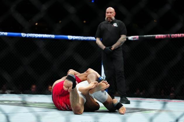 March 29, 2025, Mexico City, Mexico, Las Vegas, Nv, United States: Raul Rosas Jr. and Vince Morales meet in the octagon for a 3-round bout at UFC Fight Night - Moreno vs Erceg at Arena CDMX on March 29, 2025 in Mexico City, Mexico ( PxImages) Mexico City, Mexico United States - ZUMAp175 20250329_zsa_p175_529 Copyright: xLouisxGrassex