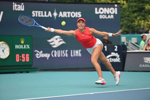 Tennis 2025: Miami Open March 29 Women S Final March 29, 2025: Jessica Pegula (USA) was defeated by Aryna Sabalenka (BLR) in the Women s Final played at the Miami Open in Hard Rock Stadium in Miami, Florida. ÂKarla Kinne Tennisclix Cal Media (Credit Image: Karla Kinne Cal Sport Media) Miami Florida USA EDITORIAL USE ONLY Copyright: xx ZUMA-20250329_zma_c04_455.jpg KarlaxKinnex csmphotothree370754