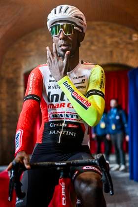 Gent - Wevelgem in Flanders Fields 2025 WEVELGEM, BELGIUM - MARCH 30 : Girmay Biniam (ERI) of Intermarche - Wanty before the start of the race pictured during 87th edition of the UCI World Tour Gent - Wevelgem in Flanders Fields cycling race for Men Elite with start in Ieper and finish in Wevelgem after 250 km on March 30, 2025 in Wevelgem, Belgium, 30 03 2025 ( Motordriver Guy De Vuyst - Wevelgem Belgium  Copyright: xNicoxVereeckenx