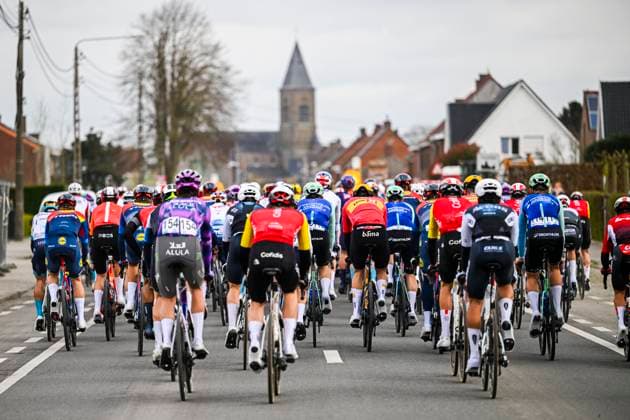 Gent - Wevelgem in Flanders Fields 2025 WEVELGEM, BELGIUM - MARCH 30 : Illustration picture of the start of the race pictured during 87th edition of the UCI World Tour Gent - Wevelgem in Flanders Fields cycling race for Men Elite with start in Ieper and finish in Wevelgem after 250 km on March 30, 2025 in Wevelgem, Belgium, 30 03 2025 ( Motordriver Guy De Vuyst - Wevelgem Belgium  Copyright: xNicoxVereeckenx