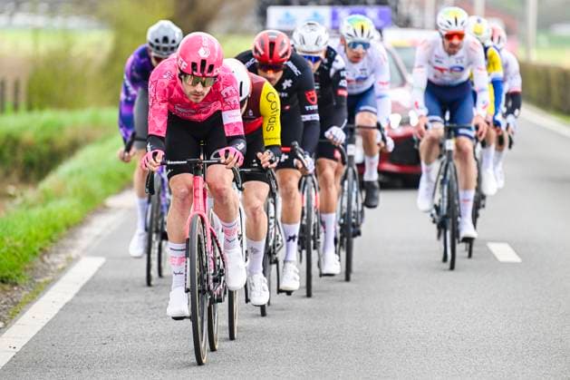 Gent - Wevelgem in Flanders Fields 2025 WEVELGEM, BELGIUM - MARCH 30 : Walker Max (GBR) of EF Education - Easypost leading the escape pack pictured during 87th edition of the UCI World Tour Gent - Wevelgem in Flanders Fields cycling race for Men Elite with start in Ieper and finish in Wevelgem after 250 km on March 30, 2025 in Wevelgem, Belgium, 30 03 2025 ( Motordriver Guy De Vuyst - Wevelgem Belgium  Copyright: xNicoxVereeckenx
