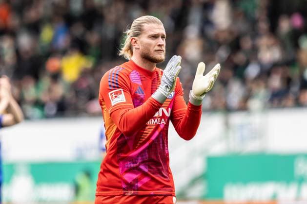 Soccer Men 2 Bundesliga 27 Matchday Season 2024 2025 SpvGG Greuther Fürth vs FC Schalke 04 30 03 2025 27 Loris Karius FC Schalke 04 DFL regulations prohibit any use of photographs as image sequences and or quasi video Fürth Sportpark Ronhof Thomas Sommer Bayern Germany