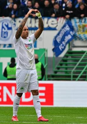30 03 2025 Soccer Season 2024 2025 2 Soccer Bundesliga 27 Matchday SpVgg Greuther Fürth Kleeblatt FC Schalke 04 S04 Sportfoto Zink MeZi xmexzix DFL regulations prohibit any use of photographs as image sequences and or quasi video only for editorial use Torjubel Jubel Freude nach Treffer Torschuß zum 1 1 durch Roberto Massimo 11, SpVgg Greuther Fürth