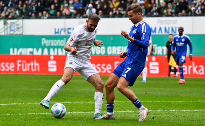 30 03 2025 Soccer Season 2024 2025 2 Soccer Bundesliga 27 Matchday SpVgg Greuther Fürth Kleeblatt FC Schalke 04 S04 Sportfoto Zink xwoxzix DFL regulations prohibit any use of photographs as image sequences and or quasi video only for editorial use Simon Asta 2, SpVgg Greuther Fürth Paul Seguin 7, FC Schalke 04 S04