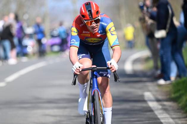 Gent - Wevelgem in Flanders Fields 2025 WEVELGEM, BELGIUM - MARCH 30 : Pedersen Mads (DEN) of Lidl - Trek in action pictured during 87th edition of the UCI World Tour Gent - Wevelgem in Flanders Fields cycling race for Men Elite with start in Ieper and finish in Wevelgem after 250 km on March 30, 2025 in Wevelgem, Belgium, 30 03 2025 ( Motordriver Guy De Vuyst - Wevelgem Belgium  Copyright: xNicoxVereeckenx