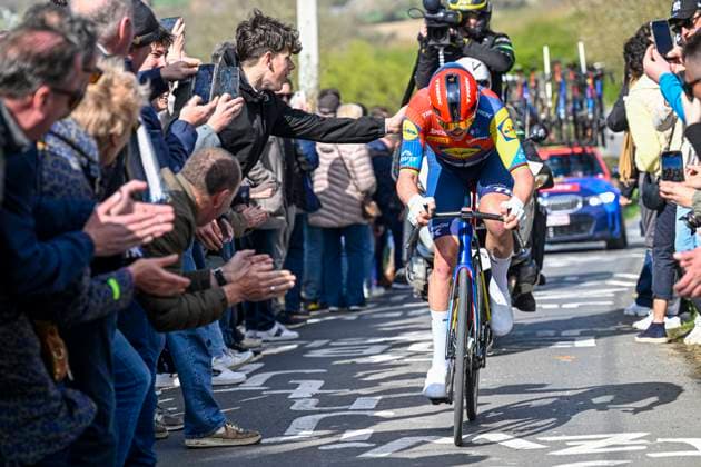 Gent - Wevelgem in Flanders Fields 2025 WEVELGEM, BELGIUM - MARCH 30 : Pedersen Mads (DEN) of Lidl - Trek 1min20 lead pictured during 87th edition of the UCI World Tour Gent - Wevelgem in Flanders Fields cycling race for Men Elite with start in Ieper and finish in Wevelgem after 250 km on March 30, 2025 in Wevelgem, Belgium, 30 03 2025 ( Motordriver Guy De Vuyst - Wevelgem Belgium  Copyright: xNicoxVereeckenx