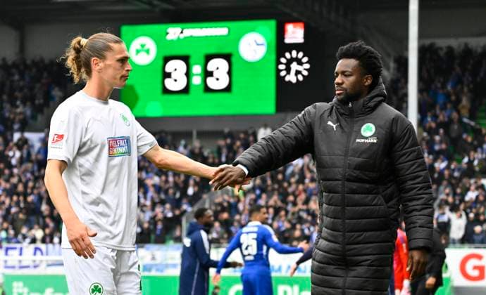 30 03 2025 Soccer Season 2024 2025 2 Soccer Bundesliga 27 Matchday SpVgg Greuther Fürth Kleeblatt FC Schalke 04 S04 Sportfoto Zink xwoxzix DFL regulations prohibit any use of photographs as image sequences and or quasi video only for editorial use Noah Loosli 25, SpVgg Greuther Fürth Gideon Jung 23, SpVgg Greuther Fürth disappointed Disappointment after the end of the match
