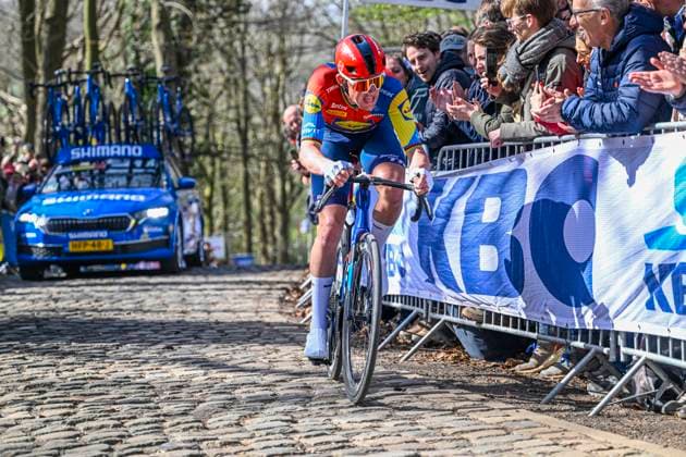 Gent - Wevelgem in Flanders Fields 2025 WEVELGEM, BELGIUM - MARCH 30 : Pedersen Mads (DEN) of Lidl - Trek in action pictured during 87th edition of the UCI World Tour Gent - Wevelgem in Flanders Fields cycling race for Men Elite with start in Ieper and finish in Wevelgem after 250 km on March 30, 2025 in Wevelgem, Belgium, 30 03 2025 ( Motordriver Guy De Vuyst - Wevelgem Belgium  Copyright: xNicoxVereeckenx