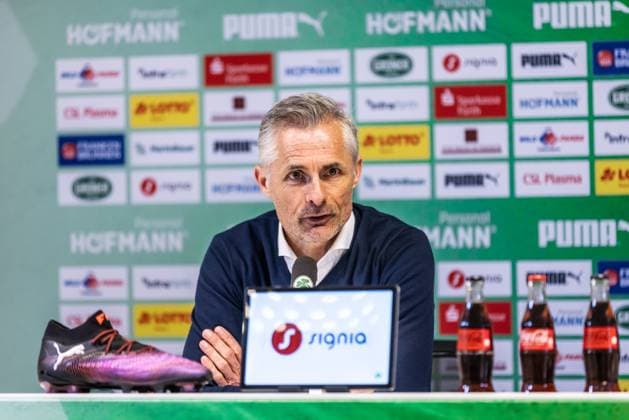 Soccer Men 2 Bundesliga 27 Matchday Season 2024 2025 SpvGG Greuther Fürth vs FC Schalke 04 30 03 2025 Post-match press conference Coach Kees van Wonderen FC Schalke 04 DFL regulations prohibit any use of photographs as image sequences and or quasi video Fürth Sportpark Ronhof Thomas Sommer Bayern Germany