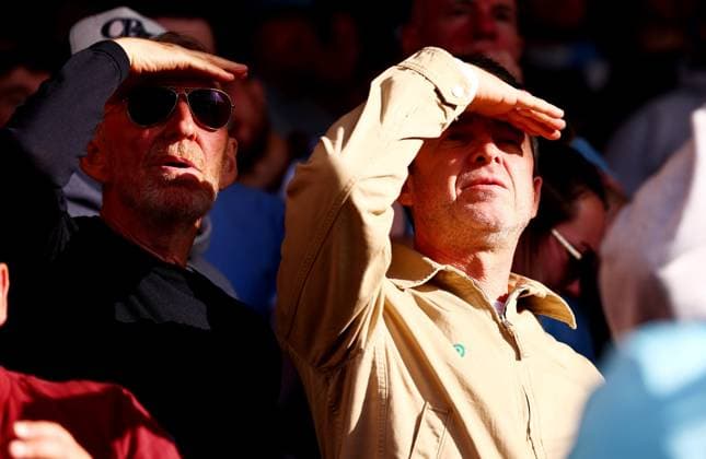 Sport Themen der Woche KW13 Sport Bilder des Tages Noel Gallagher seen in the away fans. AFC Bournemouth v Manchester City, Emirates FA Cup, Quarter Final, Football, Vitality Stadium, Bournemouth, UK - 30 Mar 2025 EDITORIAL USE ONLY No use with unauthorised audio, video, data, fixture lists, club league logos or live services. Online in-match use limited to 120 images, no video emulation. No use in betting, games or single club league player publications.  Copyright: xJamesxMarsh Shutterstockx 15227190bi