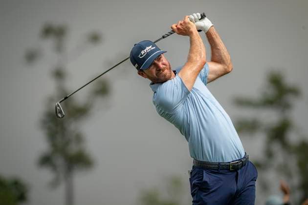 March 30, 2025, Houston, Texas, USA: SAM RYDER (USA) tees off on the 11th hole during the final round of the 2025 Texas Children s Houston Open at Memorial Park Golf Course in Houston, Texas, on March 30, 2025. Houston USA - ZUMAp213 20250330_znp_p213_026 Copyright: xLynnxPenningtonx