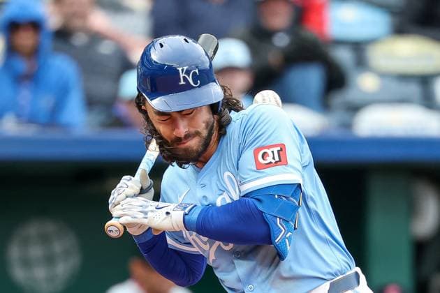 MLB, Baseball Herren, USA 2025: Guardians Vs Royals MAR 30 March 30, 2025: Kansas City Royals left fielder Jonathan India (6) is hit in the face by a pitch from Cleveland Guardians relief pitcher Emmanuel Clase (48), not shown, during the ninth inning of an MLB baseball game at Kauffman Stadium in Kansas City, MO. David Smith CSM (Credit Image: Â David Smith Cal Media) Kansas City Mo United States of America EDITORIAL USE ONLY Copyright: xx ZUMA-20250330_zma_c04_217.jpg DavidxSmithx csmphotothree371430