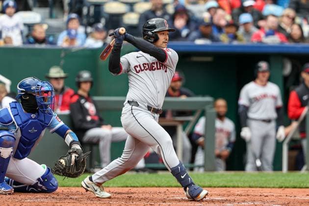 MLB, Baseball Herren, USA 2025: Guardians Vs Royals MAR 30 March 30, 2025: Cleveland Guardians left fielder Steven Kwan (38) watches his single during the third inning of an MLB baseball game against the Kansas City Royals at Kauffman Stadium in Kansas City, MO. David Smith CSM (Credit Image: Â David Smith Cal Media) Kansas City Mo United States of America EDITORIAL USE ONLY Copyright: xx ZUMA-20250330_zma_c04_212.jpg DavidxSmithx csmphotothree371435