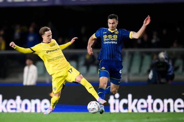 Hellas Verona FC v Parma Calcio - Serie A Jacob Ondrejka of Prma Calcio competes for the ball with Diego Coppola of Hellas Verona FC during the Serie A football match between Hellas Verona FC and Parma Calcio. Verona Italy Copyright: xNicolòxCampox