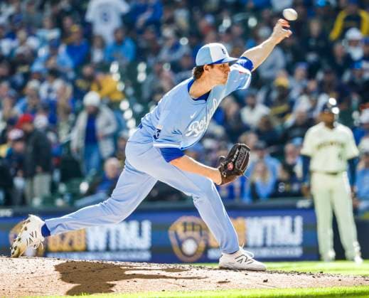 Kansas City Royals pitcher Daniel Lynch IV throws in the eight inning of the MLB, Baseball Herren, USA baseball game between the Kansas City Royals and the Milwaukee Brewers at American Family Field in Milwaukee, Wisconsin on Monday, March 31, 2025. The game is the Brewers 2025 season home opener.  MIL20250331831 TANNENxMAURY