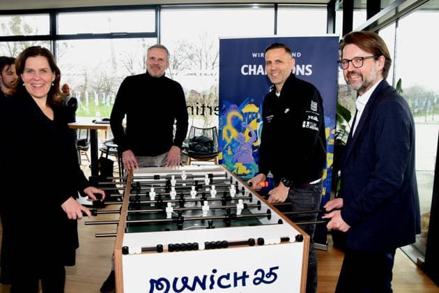 Verena Dietl Mayor Dietmar Hamann UEFA ambassador FC Bayern legend Chris Marks playing table soccer multiple table soccer world champion and Champions League winner Florian Kraus Sports officer Munich Munich 01 04 2025 Coubertin in the Olympic Park, On 28 05 2025 the Champions Festival will start in the Olympic Park and the highlight of the supporting program around the final of the UEFA Champions League 2025 on 31 May in Munich