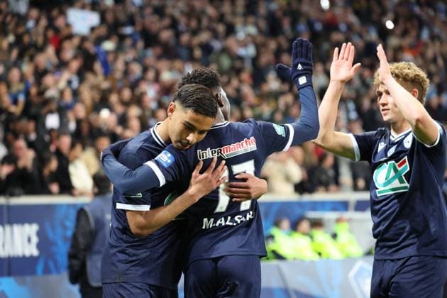 FOOTBALL : Dunkerque vs Paris Saint-Germain - Coupe de France demi-finale - 01 04 2025 But et joie de Muhannad YAHYA B ALSAAD(Dunkerque) lors du match Dunkerque vs Paris Saint-Germain, Coupe de France demi-finale, Decathlon Arena stade Pierre Mauroy Villeneuve d Ascq, le 1 avril 2025 - photo Laurent Sanson PsnewZ  Copyright: xPhotoxLaurentxSansonx xPsnewZx