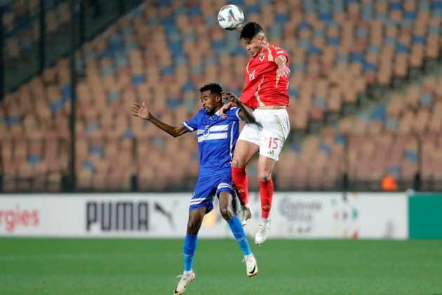 (250402) -- CAIRO, April 2, 2025 -- Achraf Dari (top) of Al Ahly competes during the Confederation of African Football (CAF) Champions League quarterfinals football match between Al Ahly of Egypt and Al-Hilal of Sudan in Cairo, Egypt, on April 1, 2025. ) (SP)EGYPT-CAIRO-FOOTBALL-CAF CHAMPIONS LEAGUE-QUARTERFINALS AhmedxGomaa 