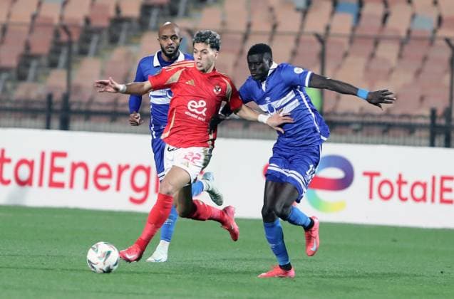 CAF Champions League - Quarter Final - First Leg - Al Ahly vs Al Hilal Omdurman Emam Ashour (L) of Al Ahly in action against Khadim Diaw of Al Hilal Omdurman during the CAF Champions League Quarter Final First Leg match between Al Ahly vs Al Hilal Omdurman, in Cairo, Egypt,April 01 2025. Cairo Egypt Copyright: xMatrixxImagesx xKhaledxElfiqix 